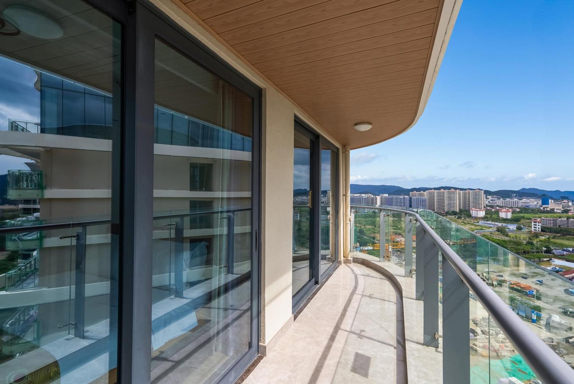 Puhai Sea View Apt By Hailan Tour At Sanya Yazhou Bay#Only 100 Meters To Beach And Sea Swimming Area Dış mekan fotoğraf