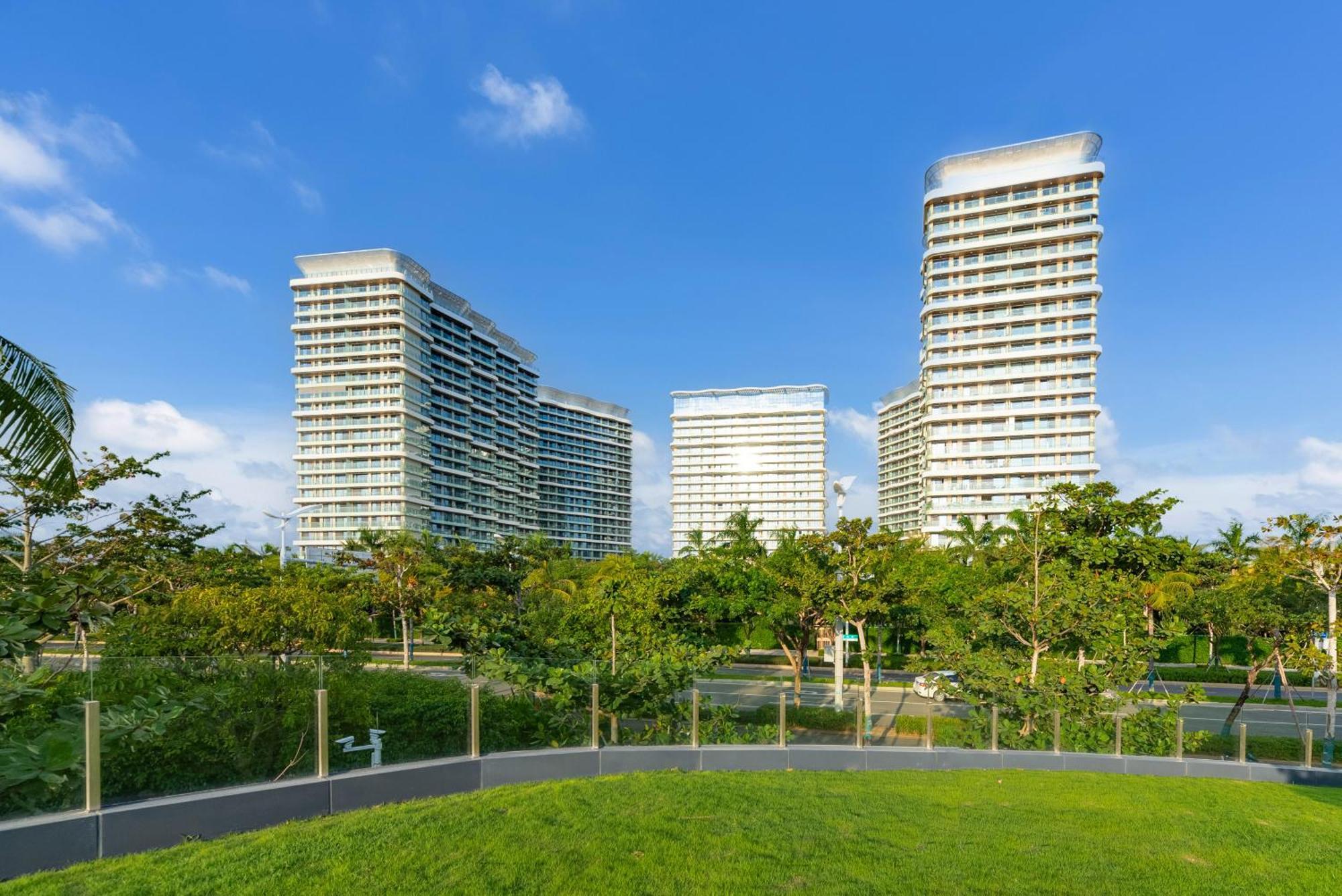 Puhai Sea View Apt By Hailan Tour At Sanya Yazhou Bay#Only 100 Meters To Beach And Sea Swimming Area Dış mekan fotoğraf