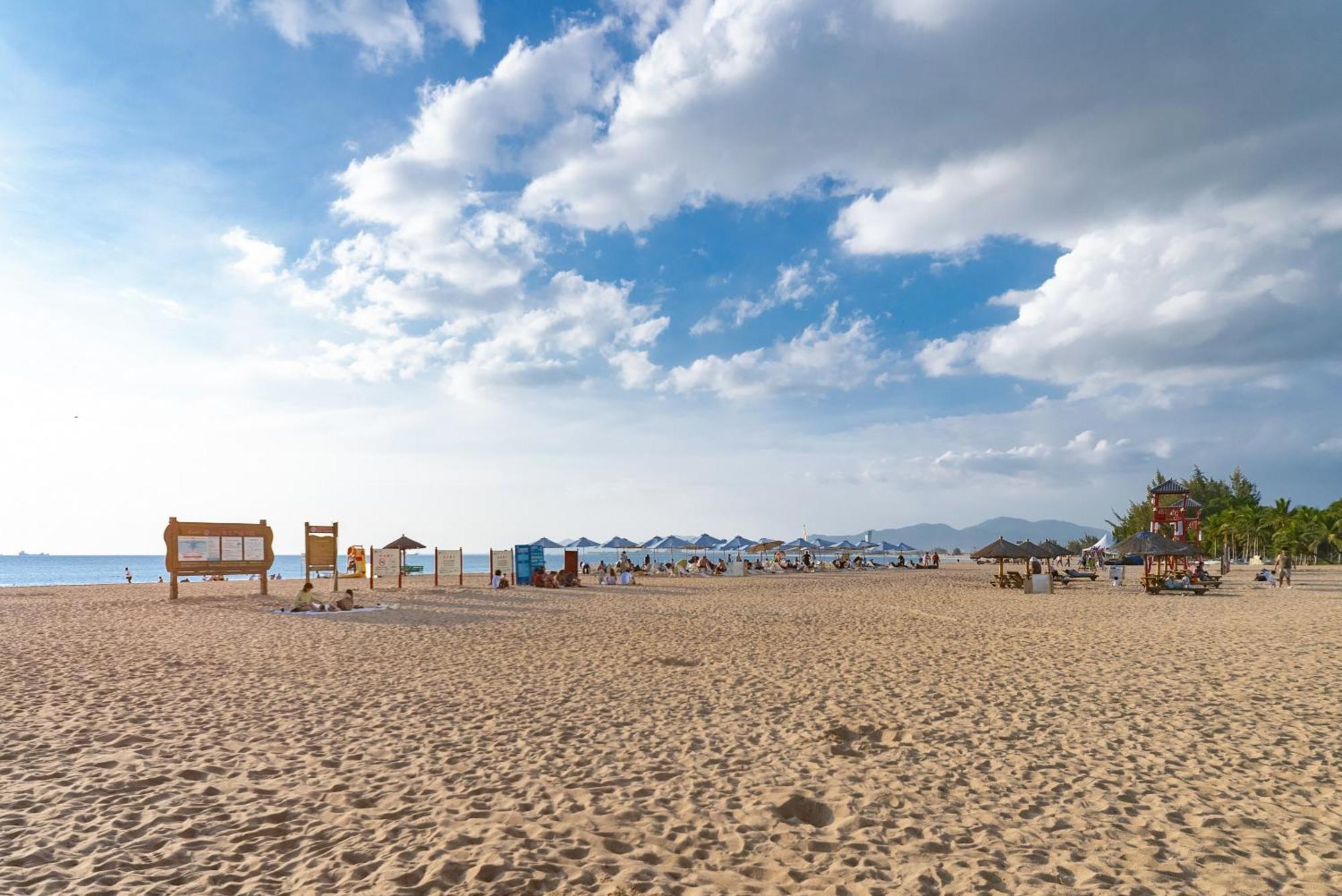 Puhai Sea View Apt By Hailan Tour At Sanya Yazhou Bay#Only 100 Meters To Beach And Sea Swimming Area Dış mekan fotoğraf